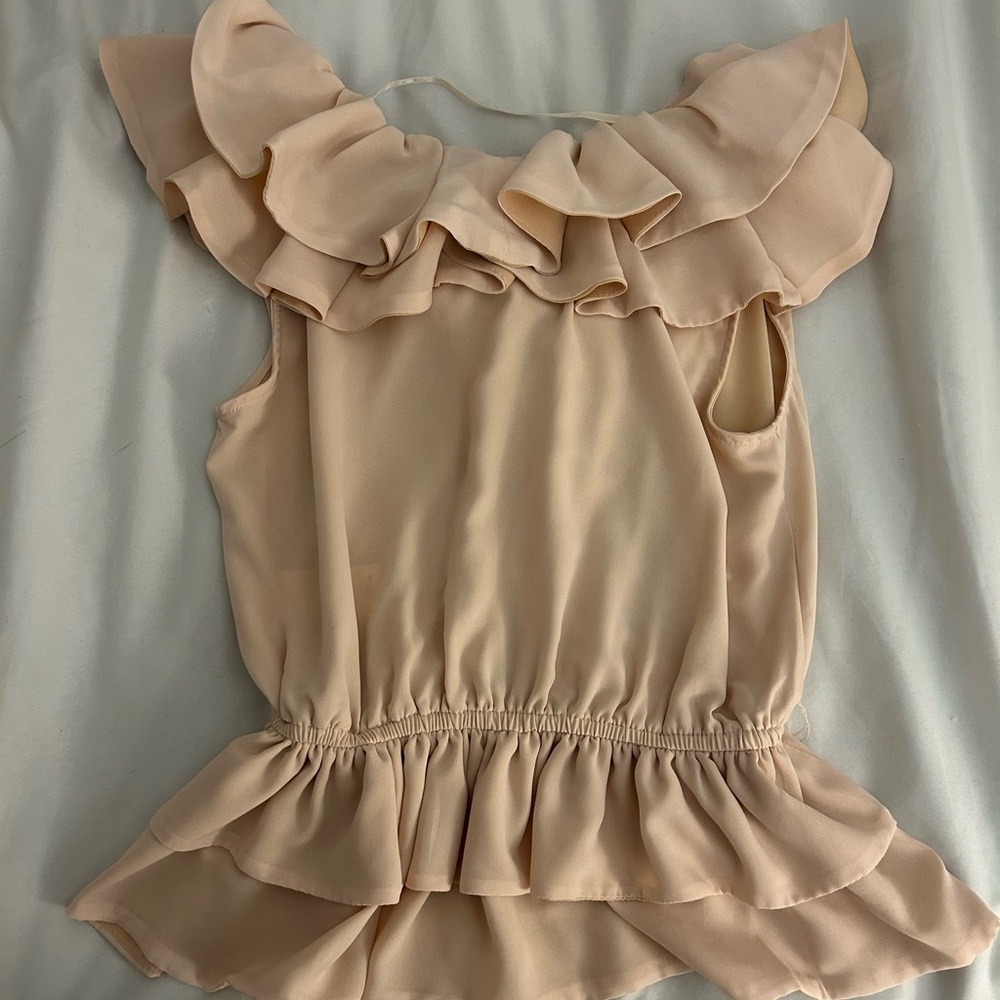 H&M Soft Beige Ruffle Top - Picture 2 of 3